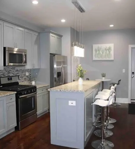 Apartment Upscale Westside Of