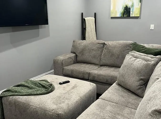 Upscale Westside Of Apartment